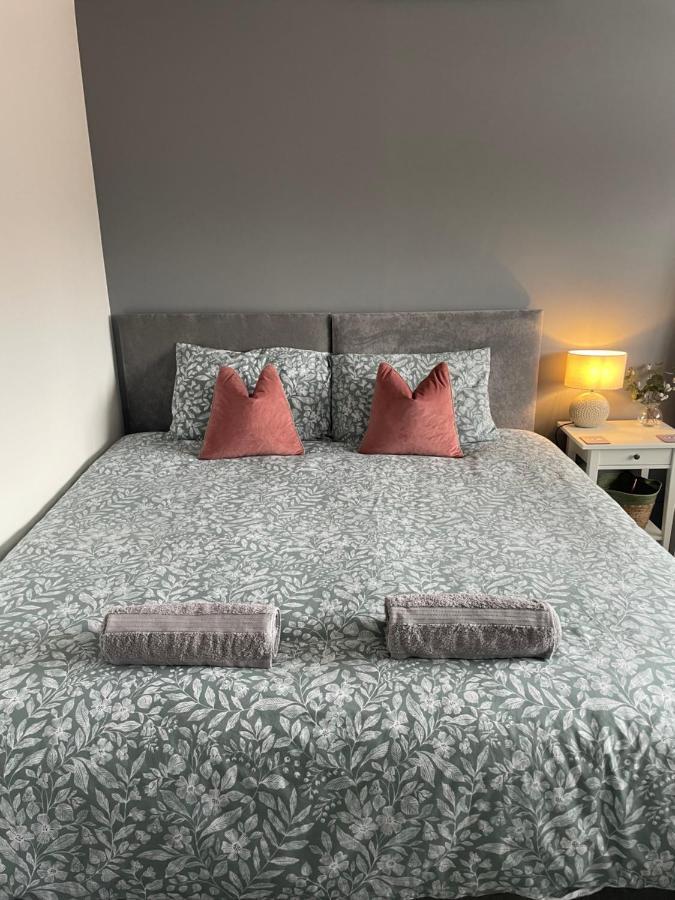 Abbey'S Inn Cheadle  Eksteriør bilde