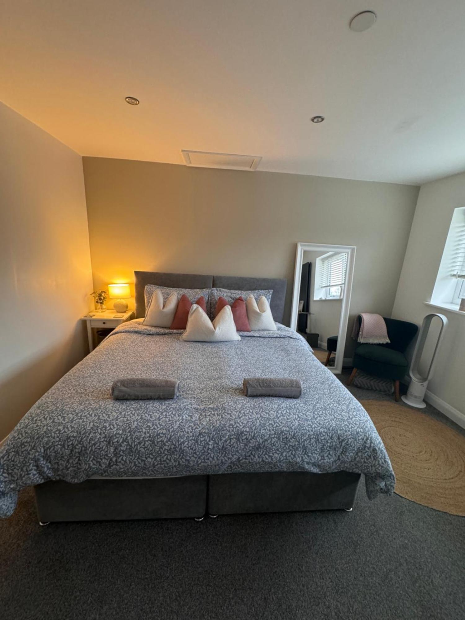 Abbey'S Inn Cheadle  Eksteriør bilde